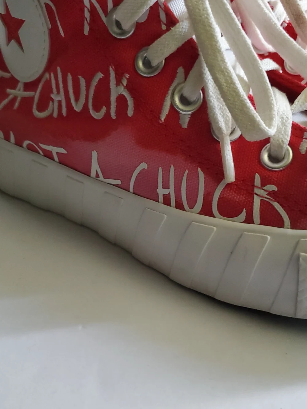 Converse UNTITL3D High Top 'NOT A CHUCK Red Sneakers Boy's Size 7